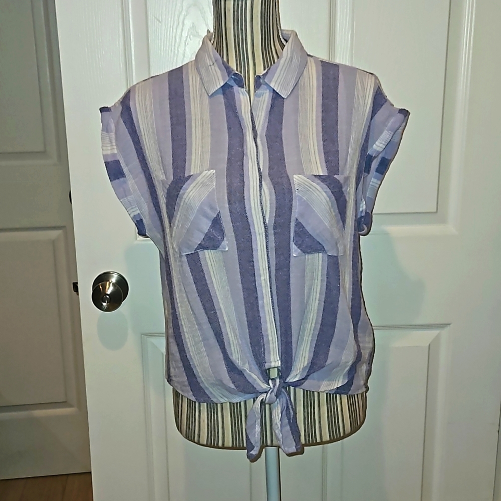 Tea Rose Purple Striped Pockets, Down Buttons Cropped Shirt Tie S